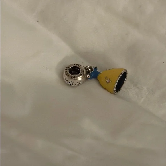 Pandora Snow Whites dress Charm Jewelry - Picture 3 of 3